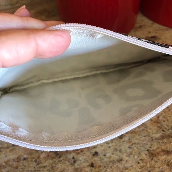 Animal Print Cosmetic Bag - Picture 3 of 3